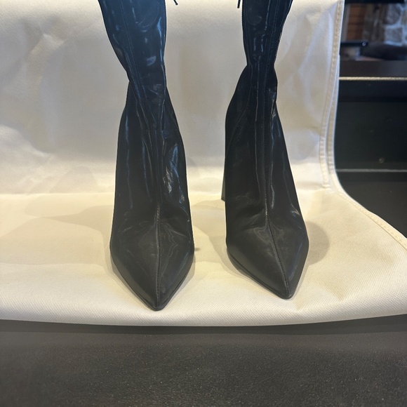 Elegant black Steve Madden ankle booties - Picture 7 of 7